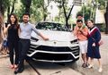 Sambangi Showroom Mobil Mewah Sahabatnya, Jumlah Aset Rudy Salim Buat Raffi Ahmad Terperangah!