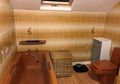Vintage Bernuansa 70-an, Kamar Mandi Ini Justru Dianugerahi Kamar Mandi Terburuk di Inggris