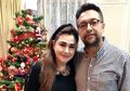 15 Tahun Nikah Beda Agama, Nia Zulkarnaen Dapat Kado Meski Hanya Temani Ari Sihasale Merayakan Natal