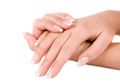 5 Cara Melembutkan Tangan yang Kasar dan Kering dengan Mudah