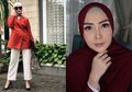 Inspirasi Outfit Hijab Stylish ala Fenita Arie, Pastelnya Cantik!