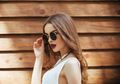 Inilah 5 Pilihan Model Kacamata yang Sesuai dengan Bentuk Wajah