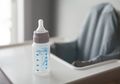 Suka Membuat Susu Formula dengan Air dari Dispenser? Berikut Fakta dan Bahaya Air Dispenser Bagi Bayi