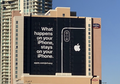 Sambut CES 2019, Apple Pasang Iklan Raksasa Sindir Kompetitor