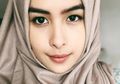 Deretan Penampilan Maudy Ayunda dengan Hijab, Manisnya Minta Ampun!