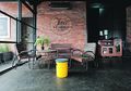 Bikin Nyentrik Ruangan, Berikut Cara Aplikasikan Furnitur Rastik