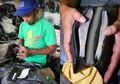 Niatnya Cuma Beli Jas Bekas di Pasar Loak, Pria ini Malah Mendadak Jadi Kaya Raya Gegara Temukan Uang Sebesar Rp 71 Juta, Begini Kisahnya...