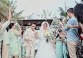 Tak Hanya Randy Pangalila, 7 Deretan Artis ini Juga Berhasil Gaet Bule