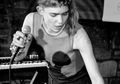 Grimes Jual Sebagian Jiwanya Rp 146 Miliar dalam Sebuah Pameran Seni