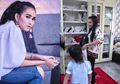 Tidak Ditempati Selama Setahun, Tampilan Kamar Warna Silver Milik Ayu Ting Ting Penuh Kisah Mistis!
