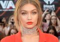Peduli Warga Muslim Selandia Baru, Gigi Hadid Lakukan Ini!