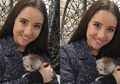 Kedua Kaki Blogger Cantik ini Lumpuh Usai Membelai Kucing Liar
