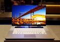 Samsung Bikin Laptop dengan Layar OLED 4K 15,6 Inci Pertama di Dunia