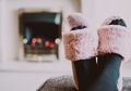 Yuk Pakai Kaus Kaki Saat Tidur, Rasakan 4 Manfaat Kesehatan Menakjubkan Ini!