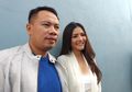 Baru Resmi Bercerai dari Angel Lelga, Vicky Prasetyo Gandeng Wanita Cantik dan Doyan Musik Rock!