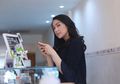 Putri Tanjung Resmi Jadi Staf Khusus Presiden Jokowi, Intip Deretan Potret Cantiknya!