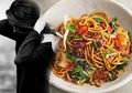 Seorang Mahasiswa yang Pelit Diputus Pacarnya Gara-gara Ribut Soal Mie Goreng