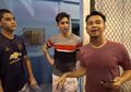 Main Futsal Bareng Para Artis, Raffi Ahmad Pamer Segepok Uang Dollar Saat Bayar