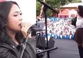 Lepas Jaket di Depan Pelajar SMA, Marion Jola Kena Kritik Saat Itu Juga!