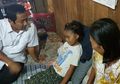 Hentikan! Bercanda Tarik Kursi Ternyata Bisa Bikin Lumpuh Selamanya
