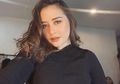 Prilly Latuconsina Pamer Lekuk Tubuh Ramping Saat Kenakan Busana Transparan di Foto Terbaru
