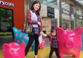 Hamil Tua, Sarwendah Terbang Liburan Ke Belanda, Ini Tips Jika Moms Hendak Naik Pesawat Saat Hamil