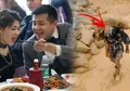Atas Dasar Cinta, Bule Cantik Rusia ini Sudi Nikahi Pekerja Tambang Cina