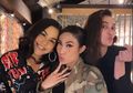 Saling Dukung Lewat Media Sosial, Gaya Mewah Trio Luna Maya, Ayu Dewi dan Melaney Ricardo Bikin Salah Fokus