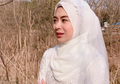 5 Dress Putih Ayana Moon Buat Hijaber yang Pengin Tampil Feminin!