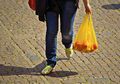 Berdampak ke Hormon Hingga Penyakit Kanker, Yuk Diet Kantong Plastik Lagi, 1 Maret Mulai Berbayar