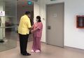 Potret Romantis SBY Temani Ani Yudhoyono Jalani Pengobatan