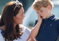 Kate Middleton Bermain Sepak Bola, Pangeran George Berikan Tanggapan Mengejutkan!