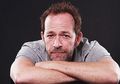 Luke Perry, Aktor Serial TV Riverdale Meninggal Akibat Stroke yang Diderita Selama Seminggu