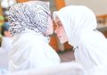 Deretan Potret Terbaru Penampilan Syahrini Pakai Hijab saat Pengajian dan Sungkeman di Jepang