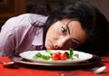 Tetap Makan Malam Namun Bisa Turunkan Berat Badan, Ini Dia Caranya