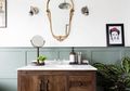 Enggak Horor Malah Aesthetic, Cek 7 Ide Posisi Cermin di Kamar Mandi
