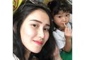 Anak Ayu Ting-Ting Punya Kebiasaan Makan Sambil Tiduran, Kenali 3 Hal Berbahaya yang Bisa Dialami Bila Sering Dilakukan