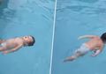 Wow, Bayi Ajaib 1 Tahun Udah Berenang Layaknya Perenang Profesional