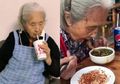 Seorang Nenek Jadi Artis TikTok Karena Lakukan Hal Ini, Warganet: Saya Ingin Jadi Orangtua Imut di Masa Depan