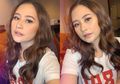 Seksi dan Modisnya Prilly Latuconsina Saat Kenakan Jaket Jeans ala Pemeran Film Dilan, Cantik Banget!