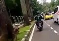 Kocak, Driver Grab ini Tak Sadar Jika Penumpangnya Nggak Keangkut!