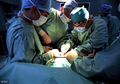 4 Pertanyaan yang Sebaiknya Anda Ajukan pada Dokter Sebelum Melakukan Operasi