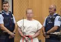 Brenton Tarrant Hadir di Pengadilan dengan Pakaian Serba Putih dan Senyuman setelah Membunuh 49 Orang di Selandia Baru