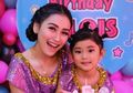 Heboh Foto Anak Ayu Ting Ting Digendong Pria Misterius, Sosok Aslinya Pernah Muncul di Postingan Umi Kalsum, Shaheer Sheikh?