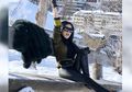 Tampil dengan Outfit Ski, Jaket Simpel yang Dikenakan Istri Reino Barack Syahrini Harganya Fantastis Banget!
