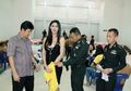 Mengerikan dan Mirip Seperti Mimpi Buruk, Ternyata Inilah Hal Tak Menyenangkan Yang Dialami Para Ladyboy di Thailand Saat Ikut Wajib Militer Bersama Para Pria