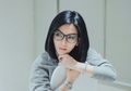 Teka-Teki Tahun Kelahiran Istri Reino Barack, Rapor dan Buku Nikah Syahrini Tunjukan Fakta Berbeda!