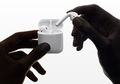 Apple Bakal Luncurkan AirPods Masa Depan dengan Fitur Cek Suhu Badan!