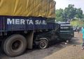 6 Orang Tewas Setelah Mobil Panther Seruduk Truk yang Sedang Parkir di Probolinggo
