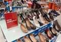 Keren Abis! 8 Koleksi Terbaru Flat Shoes Yongki Komaladi di Matahari Cilandak Town Square!